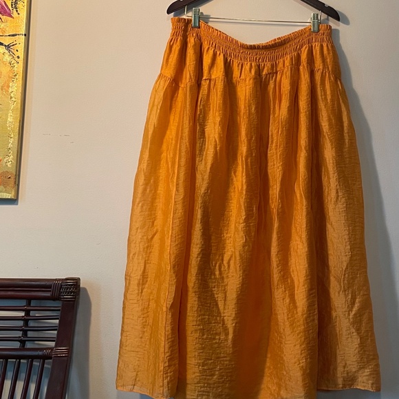 Vince Saffron Silk Skirt - Picture 3 of 3